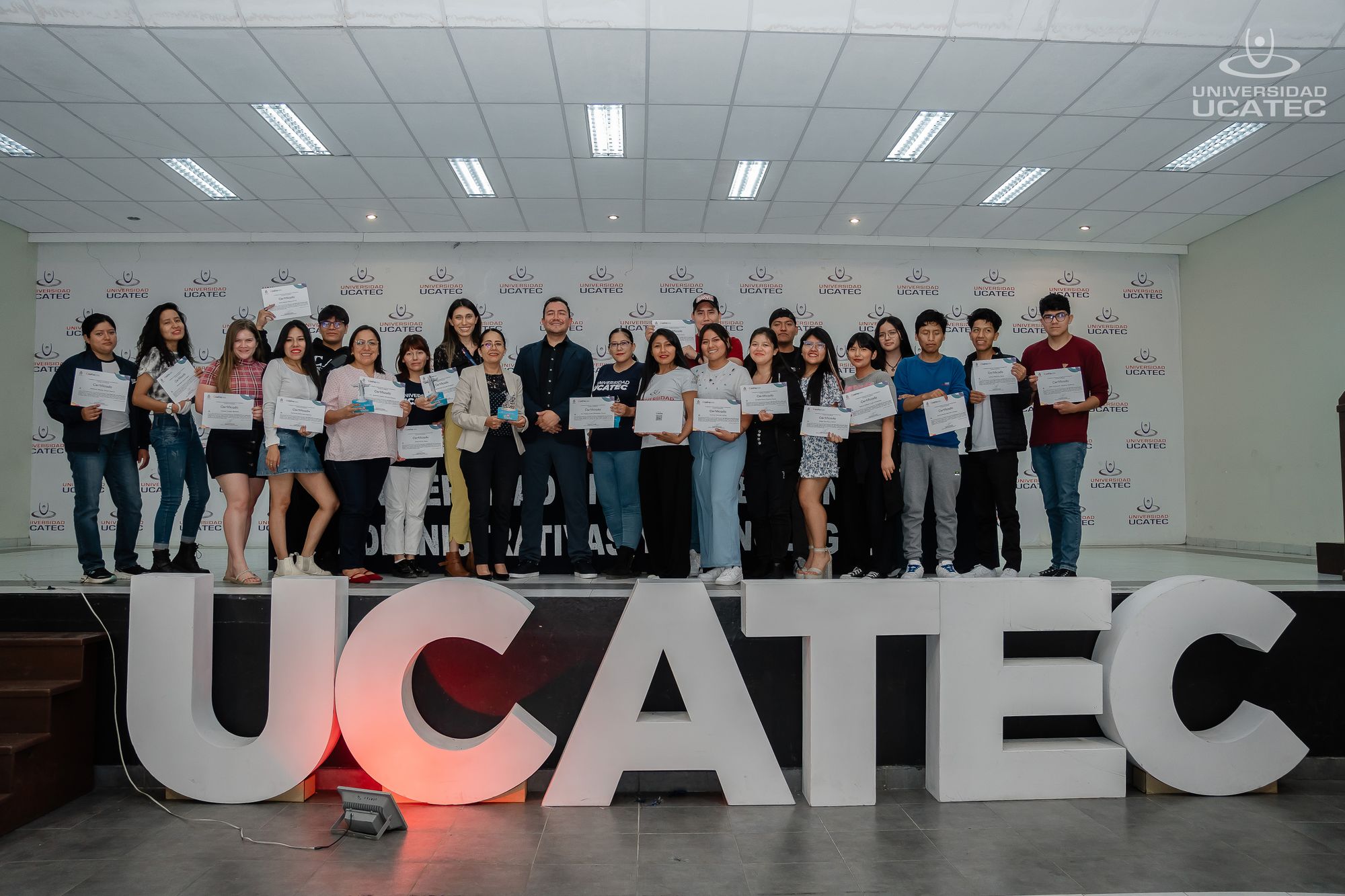 UCATEC recibe reconocimiento por su participación en "Un paseo con las almas"