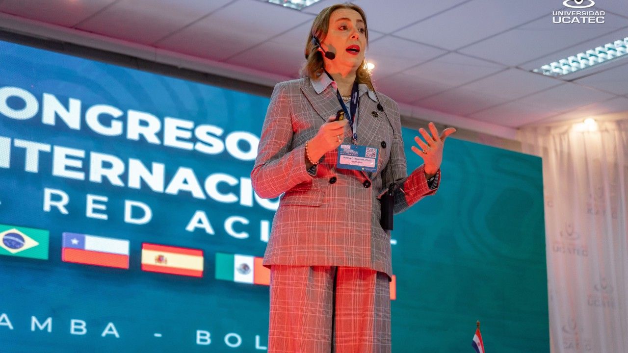 Inteligencia artificial en la educación: el rol insustituible del factor humano