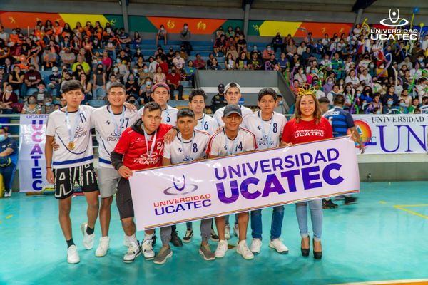 UCATEC fue el gran ganador de la disciplina de futsal en los IV Juegos Universitarios Cap. Manfred Reyes Villa