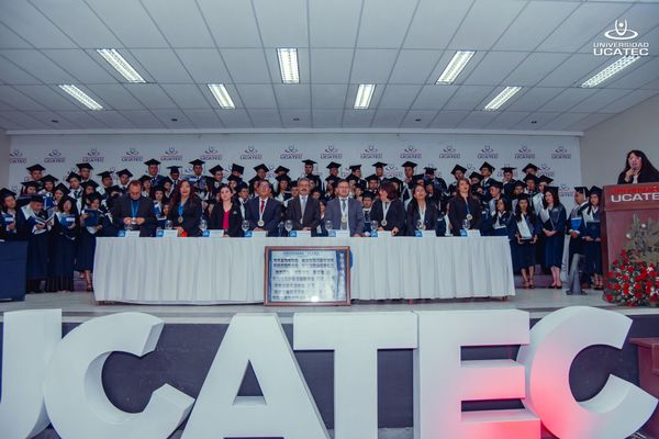 UCATEC celebró acto de Grado y Colación de Grado gestión II/2023