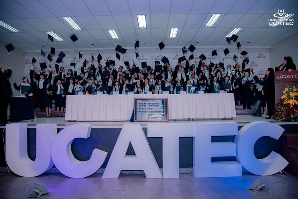 La Universidad UCATEC: Líder en Educación Emprendedora y Desarrollo Sostenible