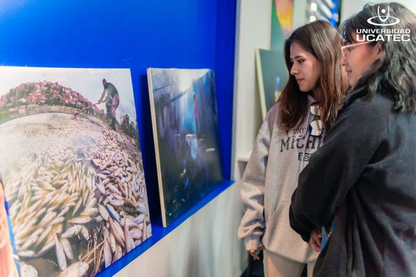 Exposición de Fotoperiodismo en el Diseño Fest UCATEC 2024: Un Viaje Visual a Través de la Historia