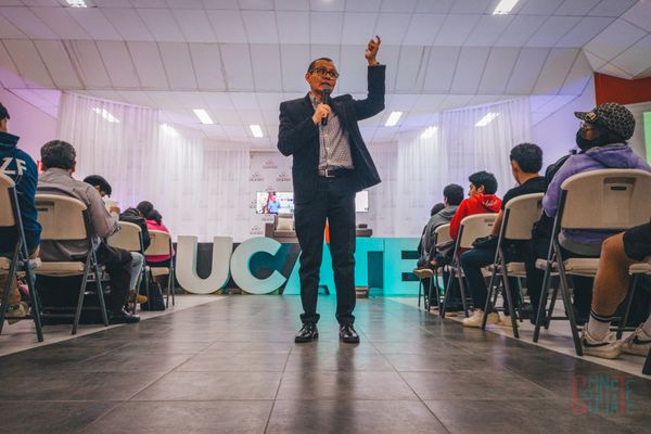 Mentores en acción, desde Sócrates hasta Joacyr Flores, guías de experiencias inolvidables