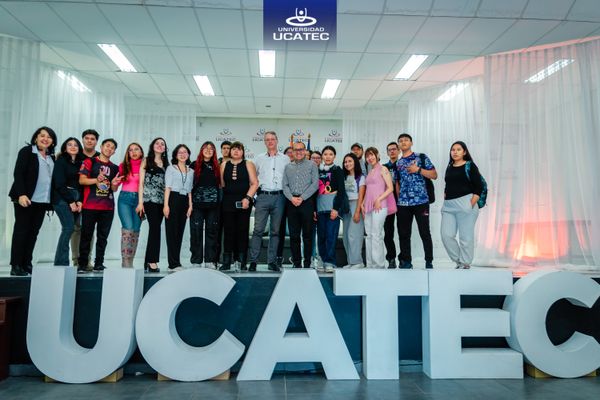 La universidad “UCATEC” celebra la semana de Emprendimiento Evergreen y el crecimiento profesional durante la Seman E