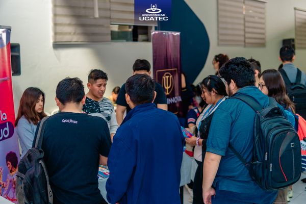 Éxito Total en el Networking para Emprendedores en UCATEC