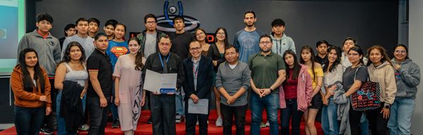 UCATEC impulsa el análisis histórico de la economía con la conferencia “Del origen de la moneda a la política monetaria en Bolivia”