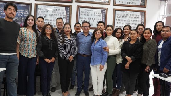 Docentes de UCATEC se capacitan con Inteligencia Artificial