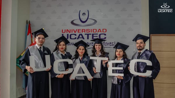 Más allá de un título: UCATEC te prepara para ser emprendedor real y la innovación global.